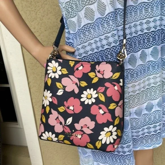 Kate Spade Darcy Small Bucket Bag Road Trip Floral Blue Multi - Picture 16 of 16